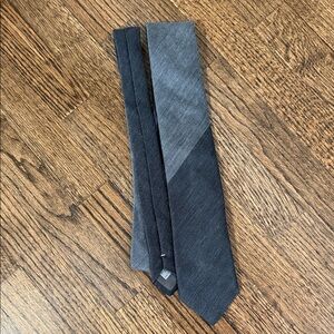 Canali Two-Tone Gray Diagonal Silk Necktie